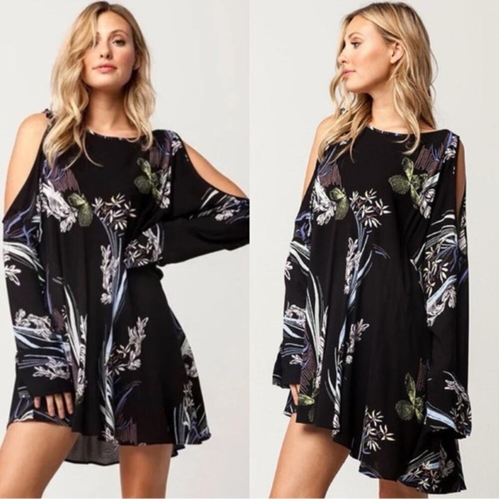 FREE PEOPLE Clear Skies Hi Low Floral Cold Shoulder Mini Dress Size Medium